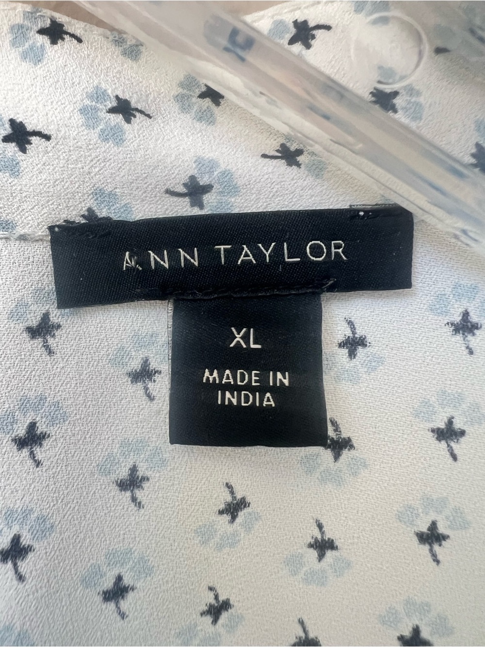 Ann Taylor Sleeveless Pintuck Placket Micro-Floral Blouse Office SireCareer-XL - Picture 8 of 14